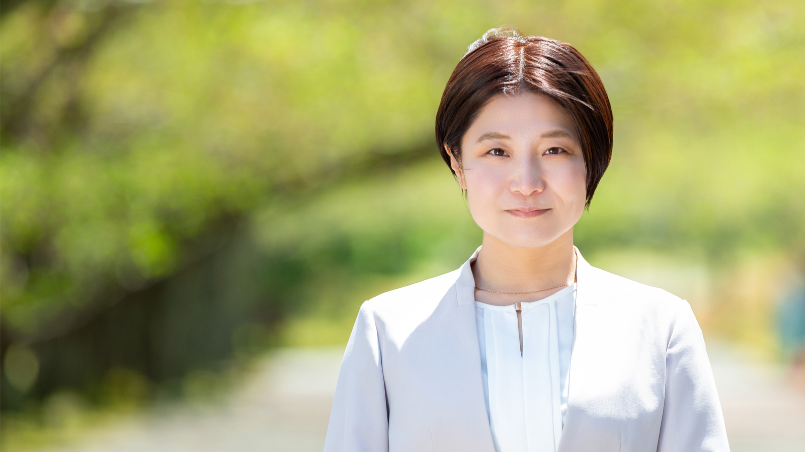 高橋なみこ 4児の母として加賀市の育児・介護支援に取り組む市民のスライド